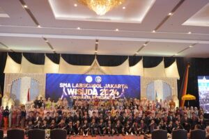 Read more about the article Wisuda Angkatan Isvaraya Revadhana SMA Labschool Jakarta