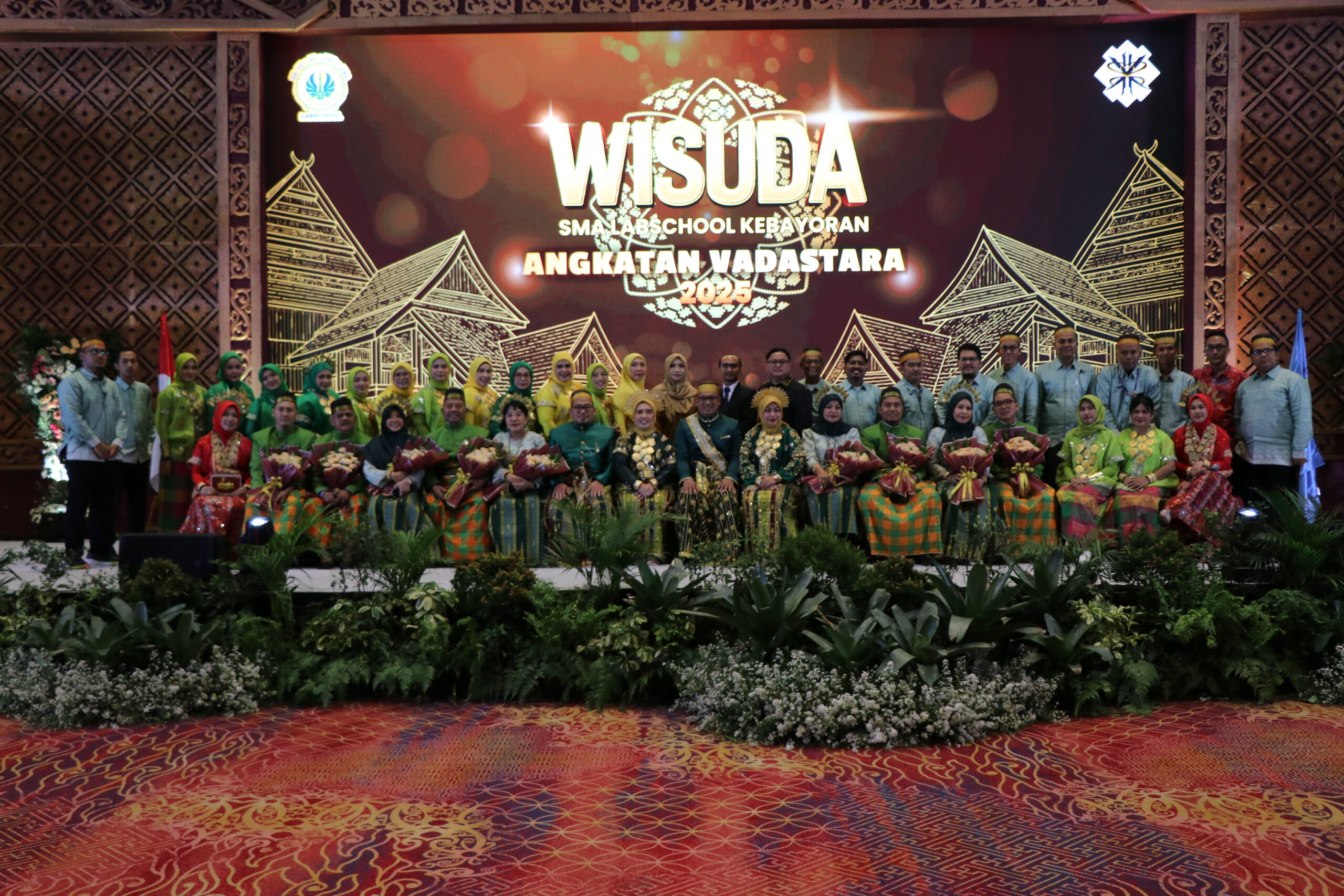 Read more about the article Wisuda Ke-22 Angkatan Vadastara SMA Labschool Kebayoran Berlangsung Khidmat dan Meriah