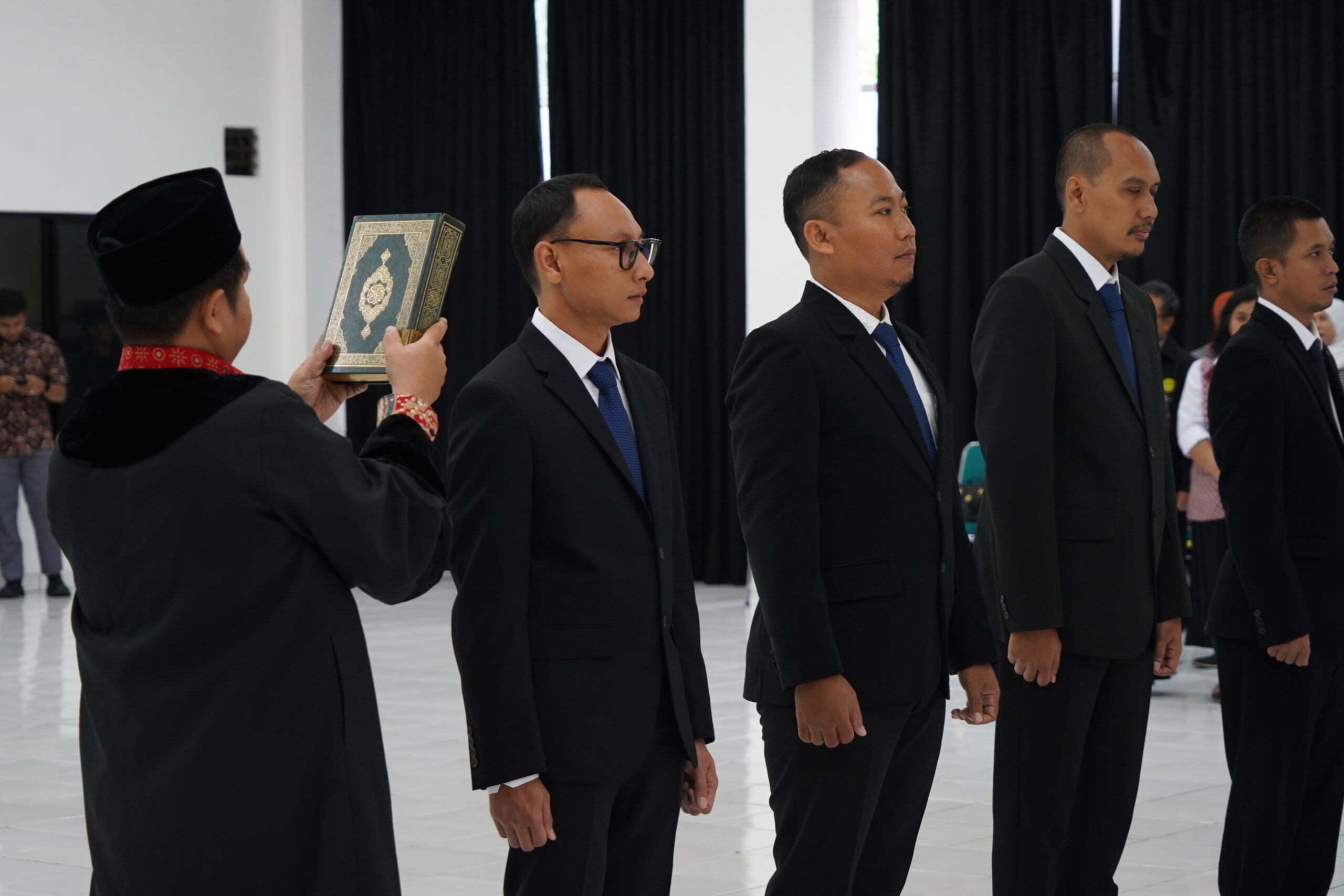 pelantikan kabag kasubag labschool periode 2026-2030