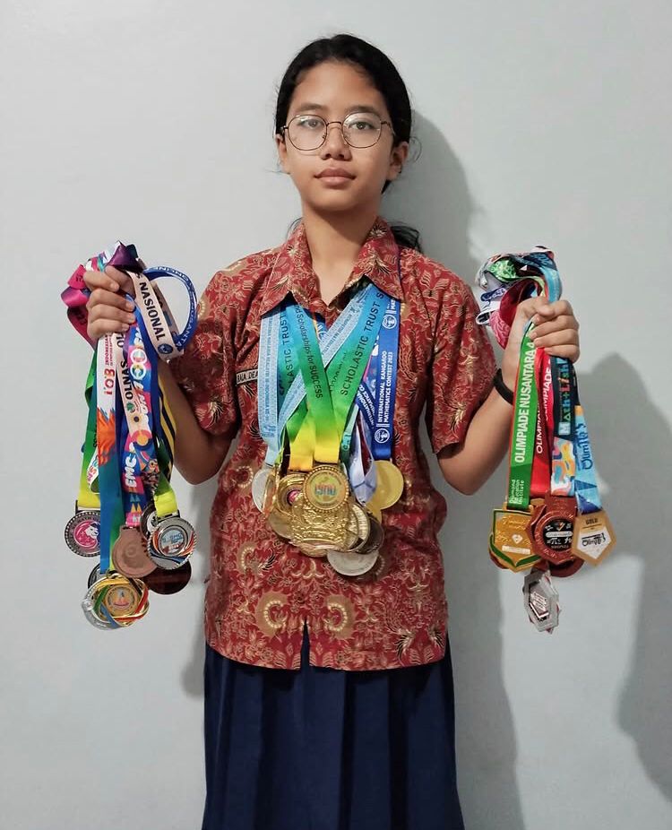 Raia Deandra Siswa Berprestasi tingkat nasional 2025 Labschool