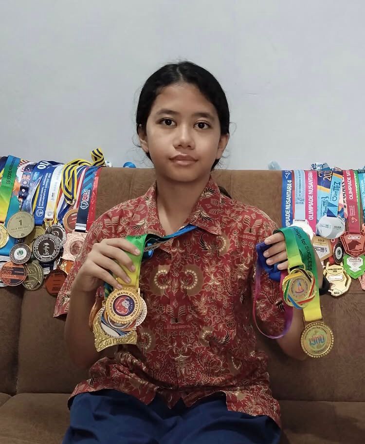 Raia Deandra Siswa Berprestasi tingkat nasional 2025 Labschool