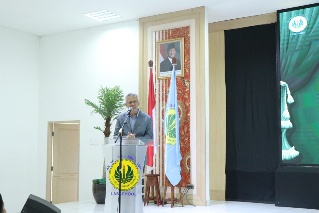 ganjar pranowo di labschool unj