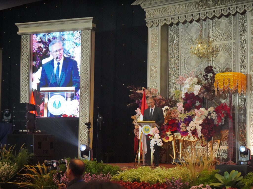 Wisuda Angkatan Tadavarya Nadagata SMA Labschool Jakarta